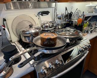 Kitchen Pots, Pans & Accessories