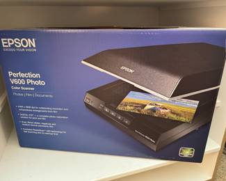 Epson Perfection V600 Phot Color Scanner (New in Box)