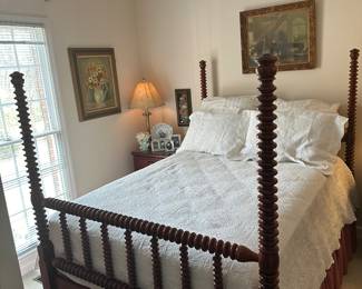 Davis Cabinet Full Size Spool Bed