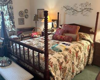 Davis Cabinet Queen Size Bed