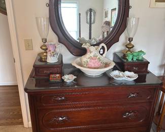 Davis Cabinet Lillian Russell Dresser with Mirror