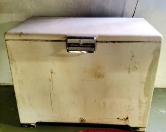 Vintage GE food freezer - works great!