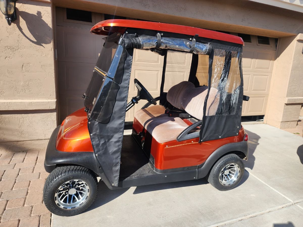2008 Club Car golf cart 48V 1 year old batteries. 