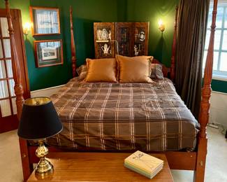 King four poster bed