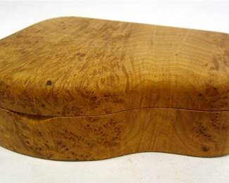ROBERT ANDRE BIG LEAF MAPLE BURL BOX MADE IN BRITISH COLUMBIA