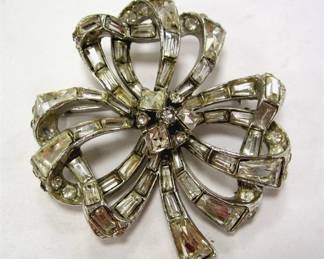 BOGOFF COSTUME JEWELRY PIN .  MISSING THREE STONES                                                                                                                                                                                                                                           