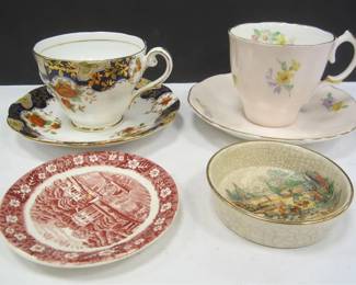 ENGLISH TEACUPS