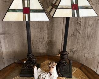 Stained glass accent lamps