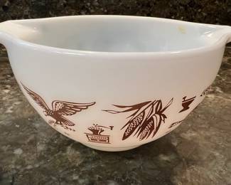 Pyrex "American Cinderella" bowl