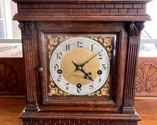 Schierwater & Lloyd mantle clock