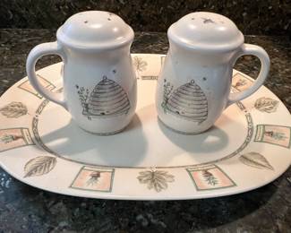 Pfaltzgraff "Naturewood" dish set