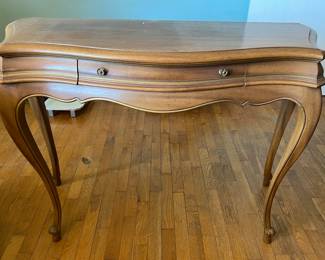 Vintage entry/sofa table