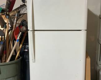 Kenmore, Refrigerator w/ Freezer