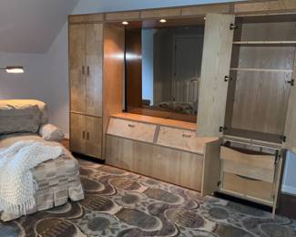 Henredon, Scene Two, queen size