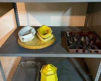 Assorted decorative items.