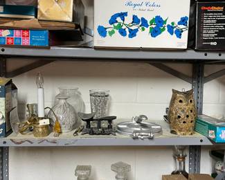 Assorted decorative items.