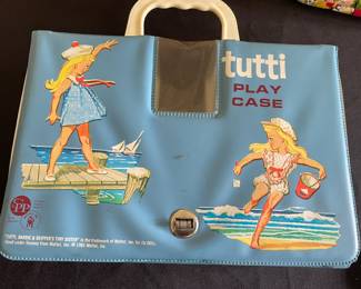 Tutti Play Case (no dolls).