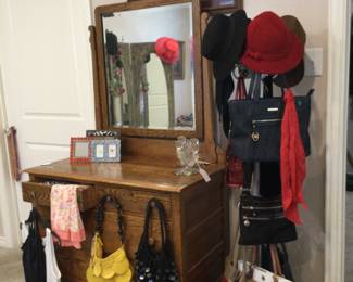 Tiger Oak Antique Dresser with Mirror 