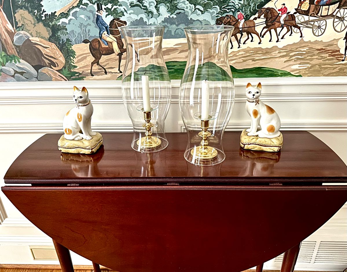 Donna Davis Estate Sales, LLC Fine Furniture... starts on 3/21/2024