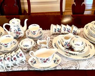 Wedgwood Williamsburg Potpourri Pattern 