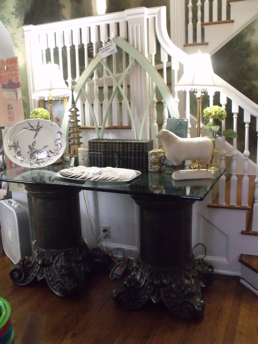 Vintage Estate Sale by Allen in Tulsa, OK starts on 3/6/2024