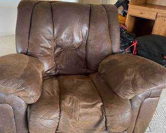plush recliner
