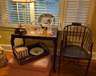 Reeded chair with rattan bottom