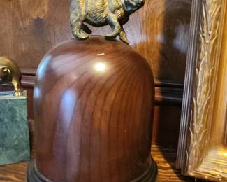 The Bull and Bear Bookends