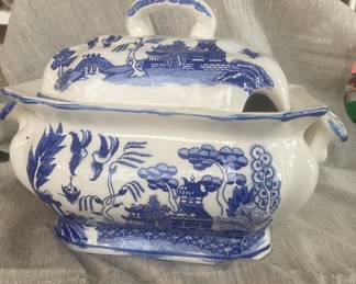 Blue Willow Covered Soup Tureen