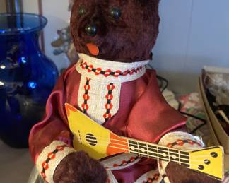 Wind up bear. (Key at front desk-works)