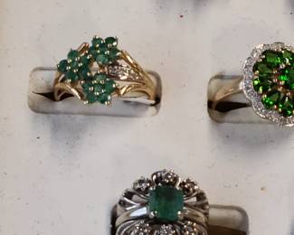 Assorted Gold rings 