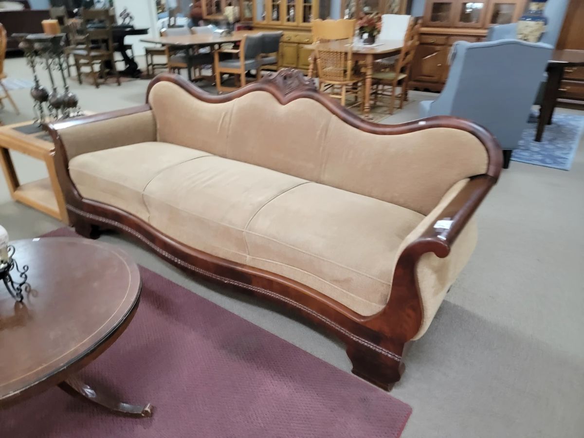 MK CONSIGNMENT STORE LIQUIDATION in Wichita, KS starts on 3/6/2024