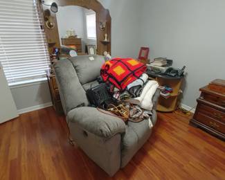 Like new recliner