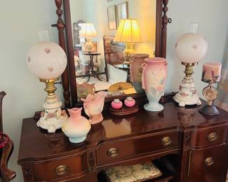 Victorian style Gone with the Wind lamps and Hull pottery