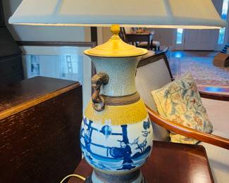 Blue and white asian porcelain lamp