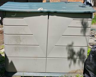 Large outdoor utility cabinet 