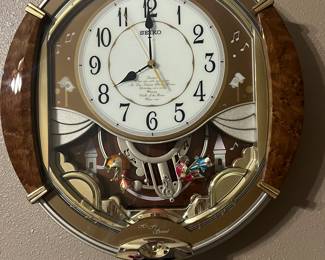 Seiko - Golden Puppets Melodies in Motion Clock