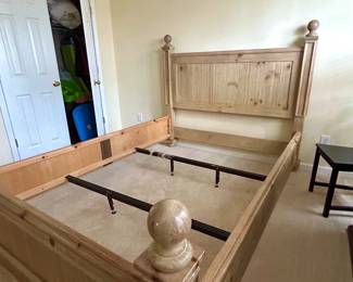 Queen Pine Bed