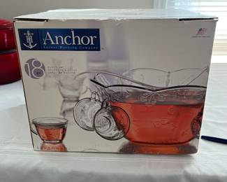 Punch bowl with 8 cups