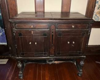 For this sale specific items (custom curtains, dining room set, custom upholstered full size bed, king bedroom set and record player) could be sold prior to sale. These are high ticket items. Custom Curtains and upholstered bed were custom designed by New York Home Designer. If you are interested in one of these items ONLY text 908-670-7394. All other contents are priced to sell and no other arrangements to presales will be coordinated. 