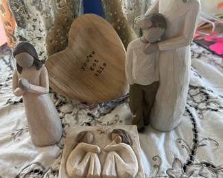 Willow tree figurines, and nice box. There’s actually another one that did not make the picture.