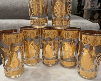 VINTAGE mint Culver, 22 karat gold, Florentine Fruit glasses