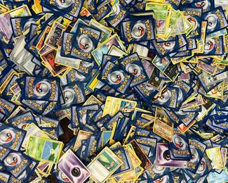 Soooo many Pokémon cards!!