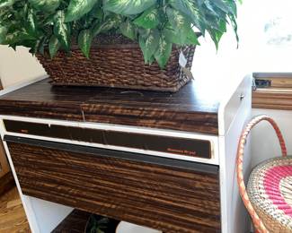 Ekco Hostess Royal Table top food warmer