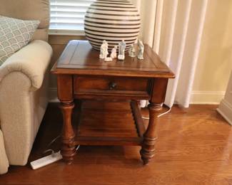 Haverty's Coffee Table & side Tables