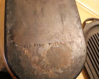 3060 Cast Iron Deep Fish Fryer 