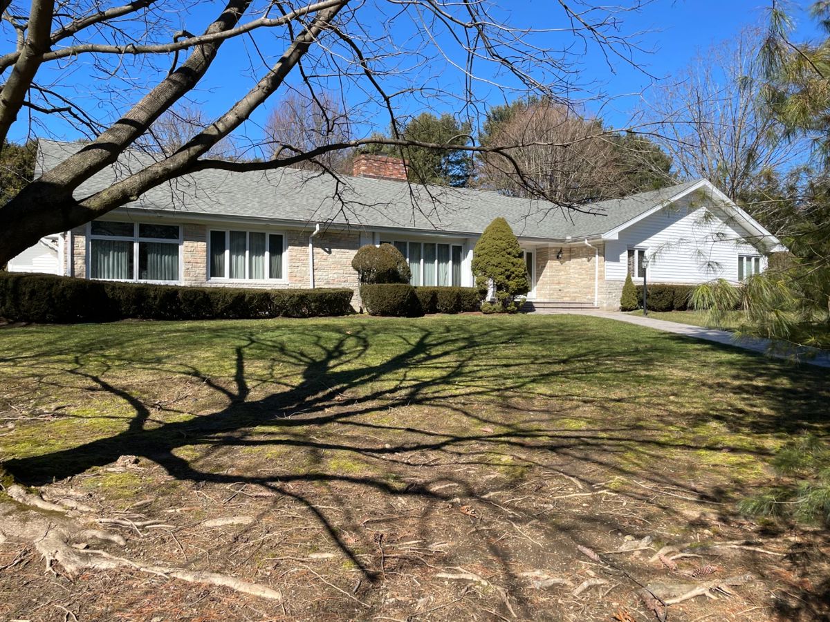 BUCKINGHAM ESTATE SALE Easton, CT starts on 3/15/2024