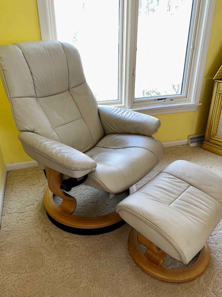 Stressless Cream Leather Chair and Ottoman 