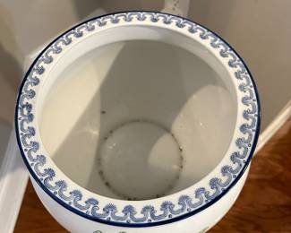 C25 - $75. Pedestal & Jardiniere. Porcelain - no name. 