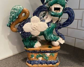 C85 - $75 - Decorative Foo Dog. 